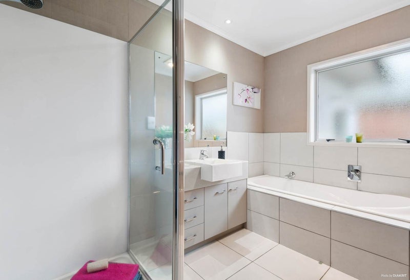 3 Amapur Place, Flat Bush, Auckland - Carousel 12