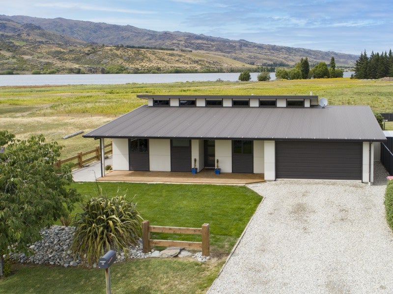 48 Perriam Place, Mount Pisa - Carousel 1