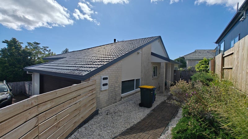 31 Mandeville Place, Unsworth Heights, Auckland - Carousel 2