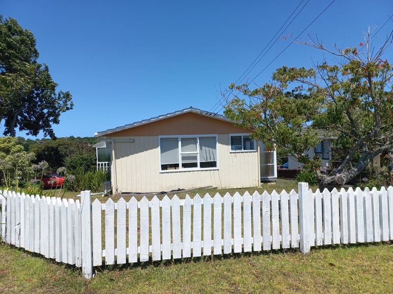 1/1 Dell Way, Howick, Auckland - Carousel 1