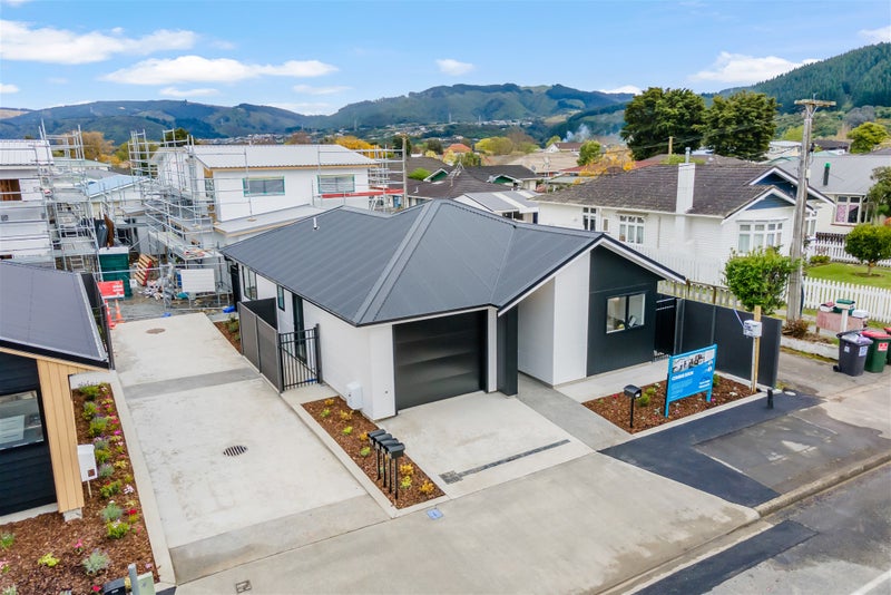 47F Pine Avenue, Ebdentown, Upper Hutt - Carousel 1
