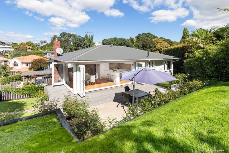 1/68 Hawera Road, Kohimarama, Auckland - Carousel 1