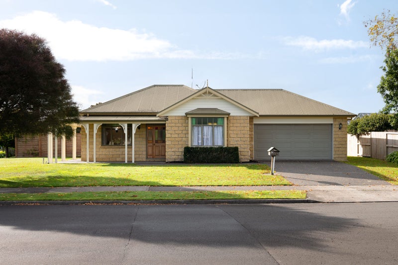14 Alconbury Drive, Rototuna North, Hamilton - Carousel 1