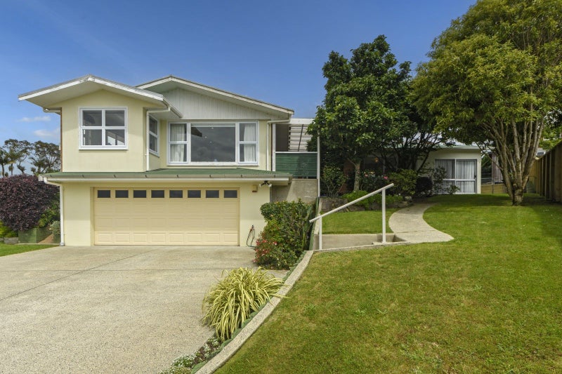 24 Highfield Crescent, Brookfield, Tauranga - Carousel 2