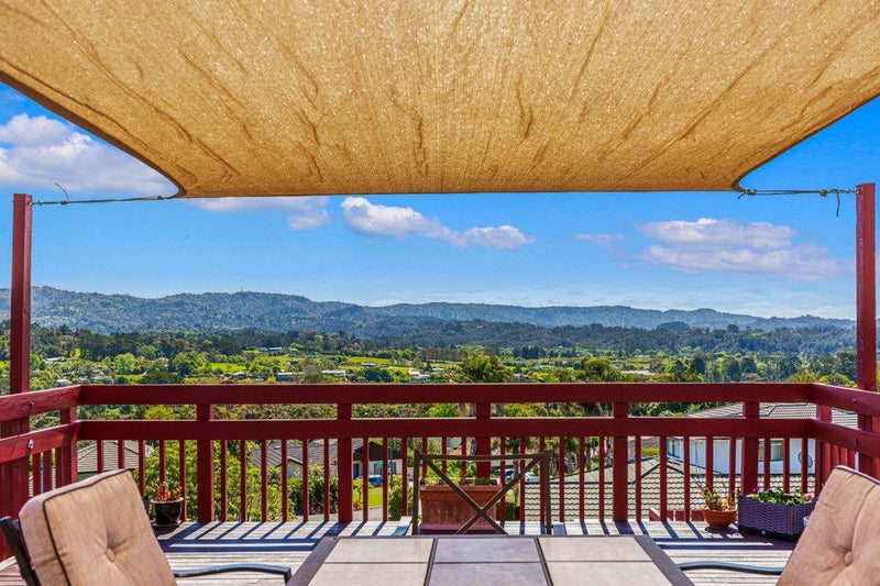 7 Phillip Avenue, Glen Eden, Auckland - Carousel 2