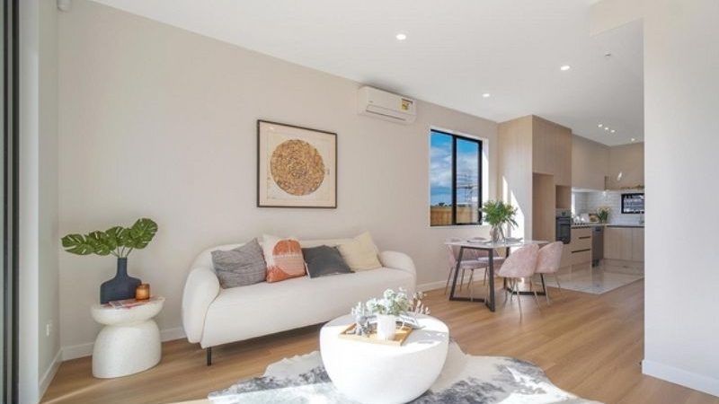 5 Kuaha Road, Massey, Auckland - Carousel 1