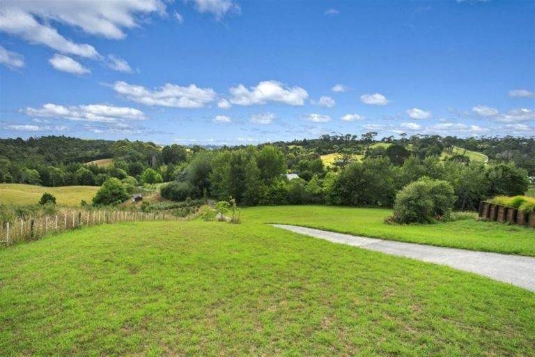 55 Hartway Grove, Coatesville - Carousel 20