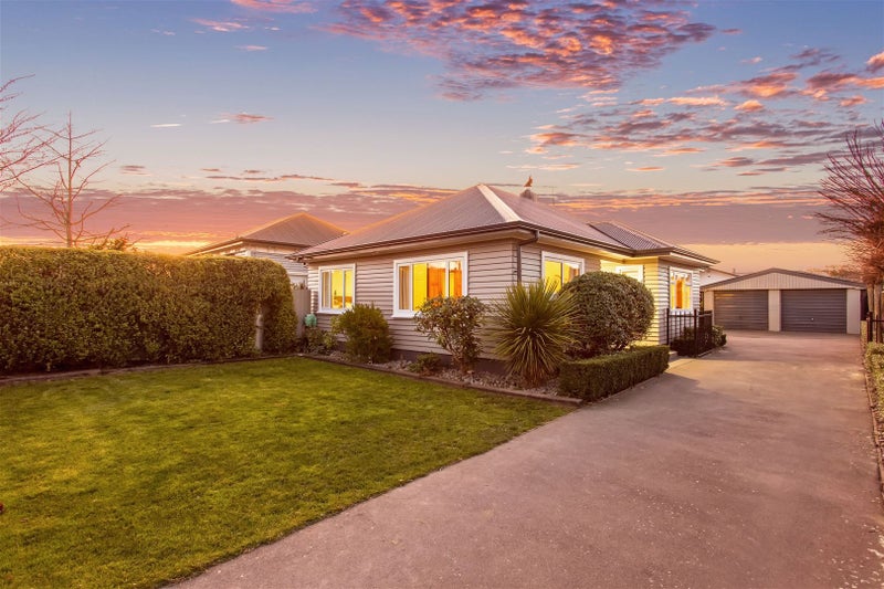 17 Gamblins Road, Saint Martins, Christchurch - Carousel 1
