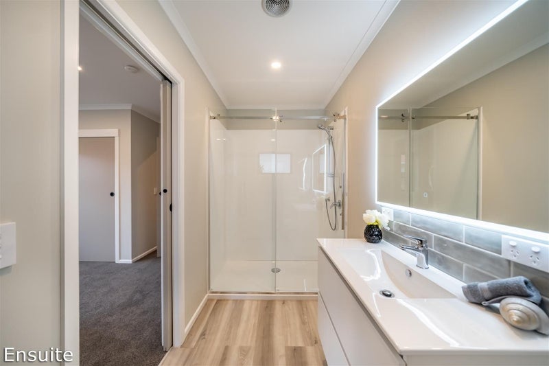 61 Dover Road, Wainuiomata, Lower Hutt - Carousel 25