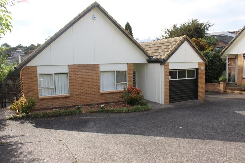 1/55 Moore Street, Howick, Auckland - Carousel 1