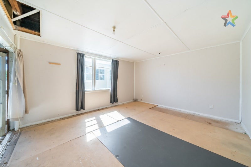 41 Merton Street, Trentham, Upper Hutt - Carousel 24