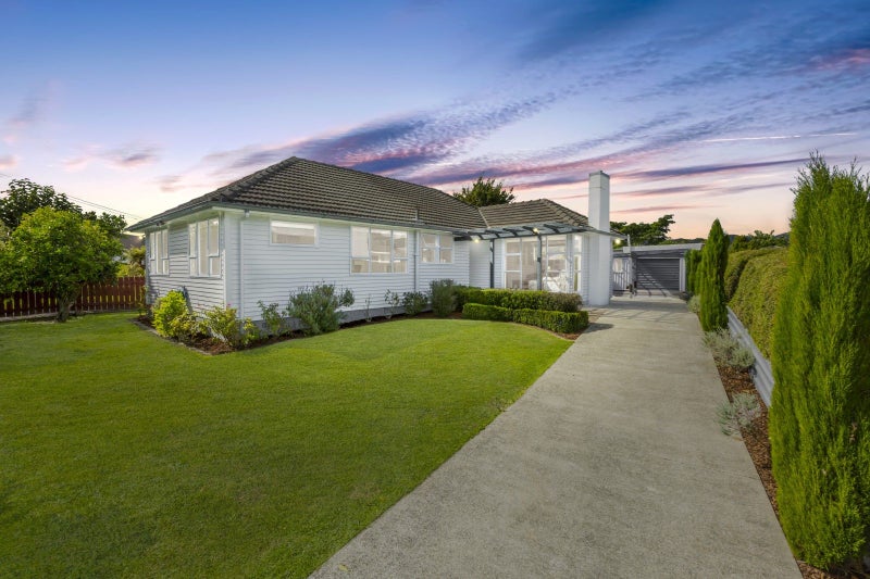 77 Shakespeare Avenue, Trentham, Upper Hutt - Carousel 27
