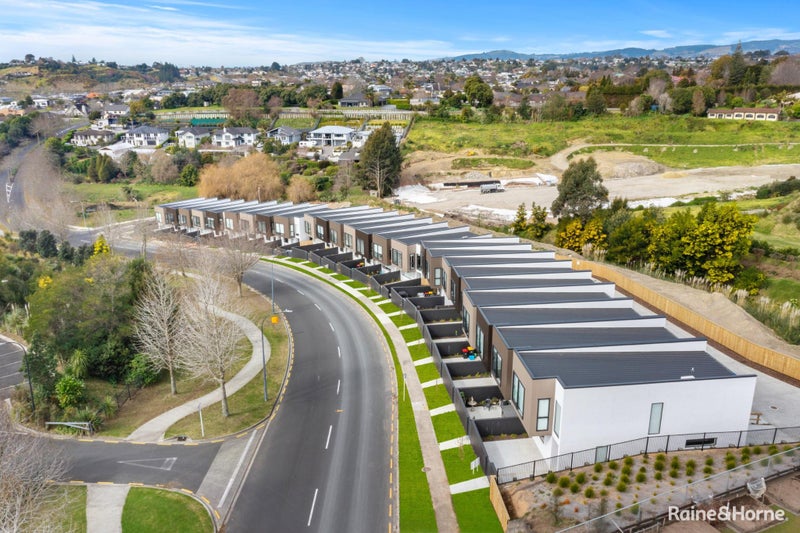 15/12 Westmorland Rise, Bethlehem, Tauranga - Carousel 2