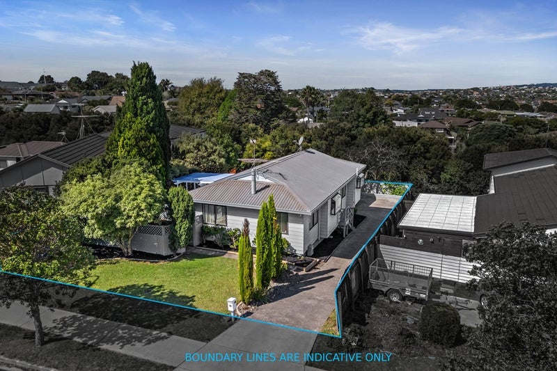 37 Gosford Drive, Botany Downs, Auckland - Carousel 1