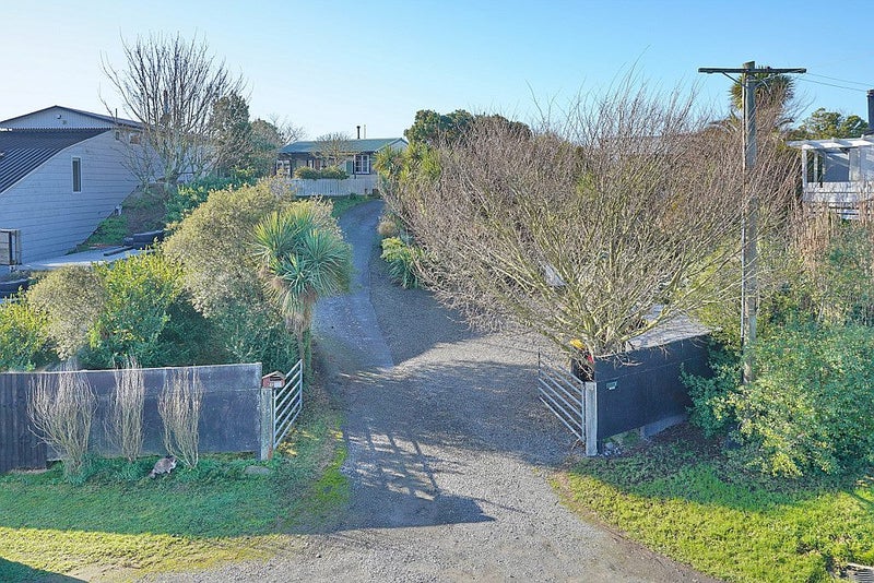 74B Dunns Avenue, The Pines Beach, The Pines Beach - Carousel 27