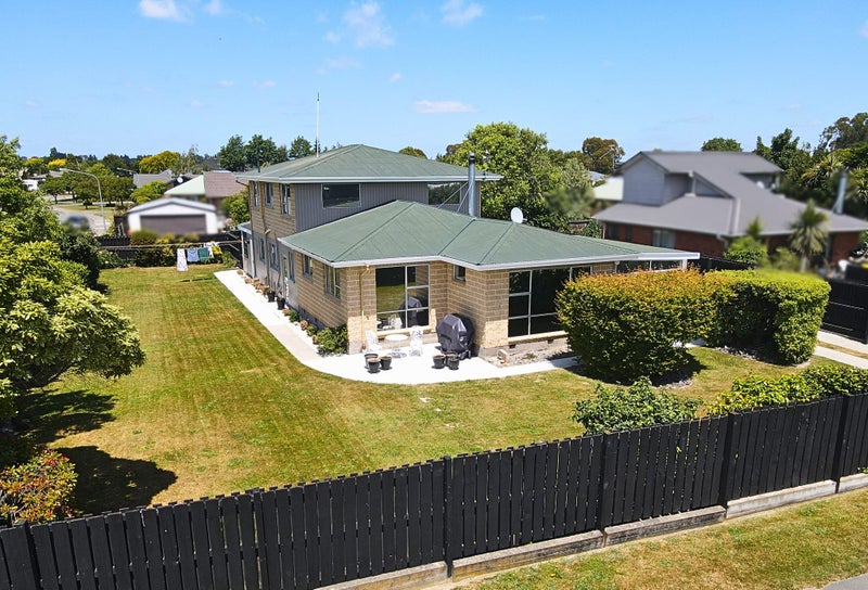 5 Gladstone Road, Woodend, Woodend - Carousel 24