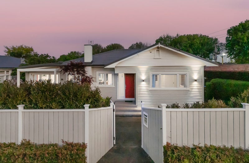 373 Point Chevalier Road, Point Chevalier, Auckland - Carousel 1