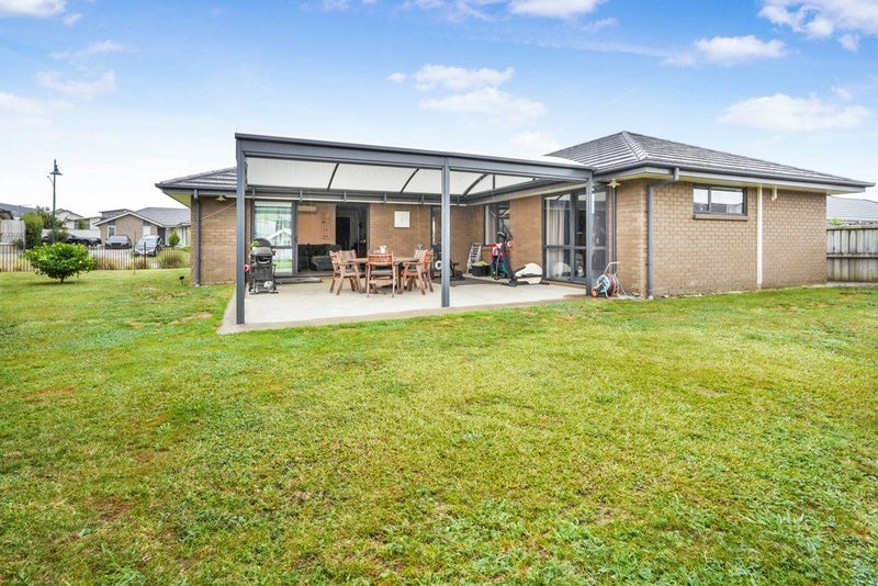 3 Patatee Terrace, Baverstock, Hamilton - Carousel 24