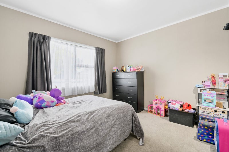 18 Bradley Place, Nawton, Hamilton - Carousel 14