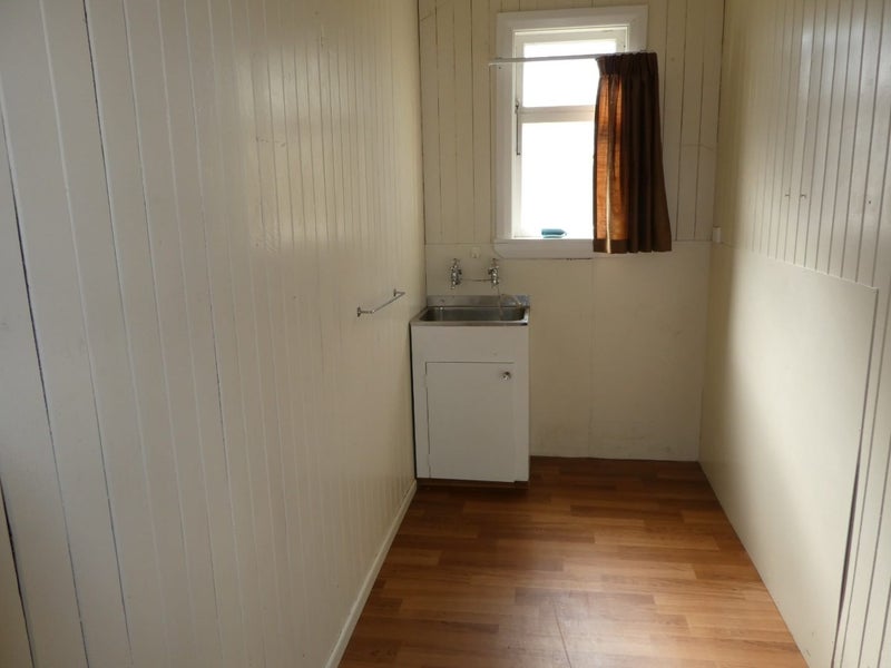 9 Edwyn Street, Blackball, Greymouth - Carousel 20