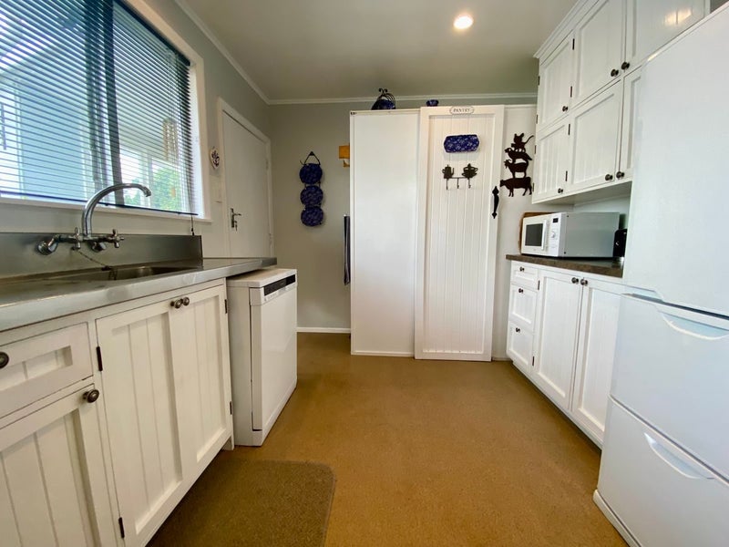 1020 Tremaine Avenue, Roslyn, Palmerston North - Carousel 2