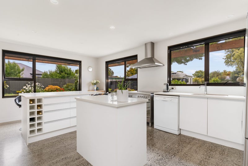 132B McFaddens Road, St Albans, Christchurch - Carousel 2