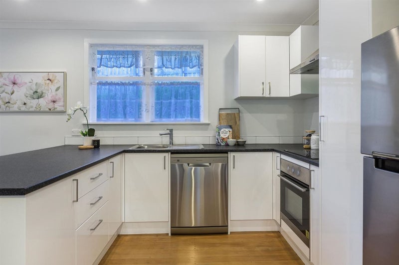 51 Kapiti Crescent, Titahi Bay, Porirua - Carousel 28