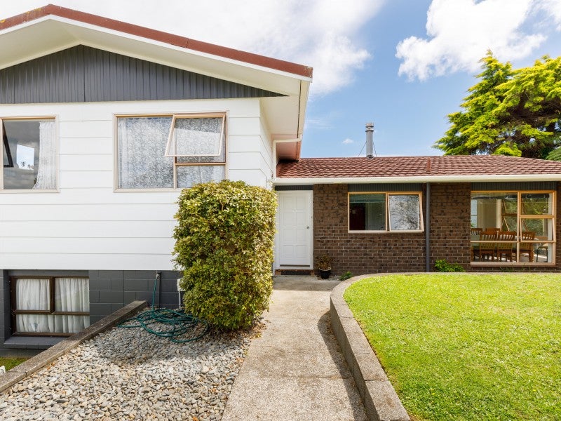 38 Penrith Street, Westown, New Plymouth - Carousel 2