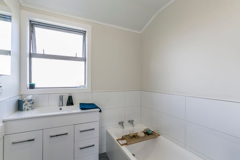 244 Mitchell Street, Brooklyn, Wellington - Carousel 10