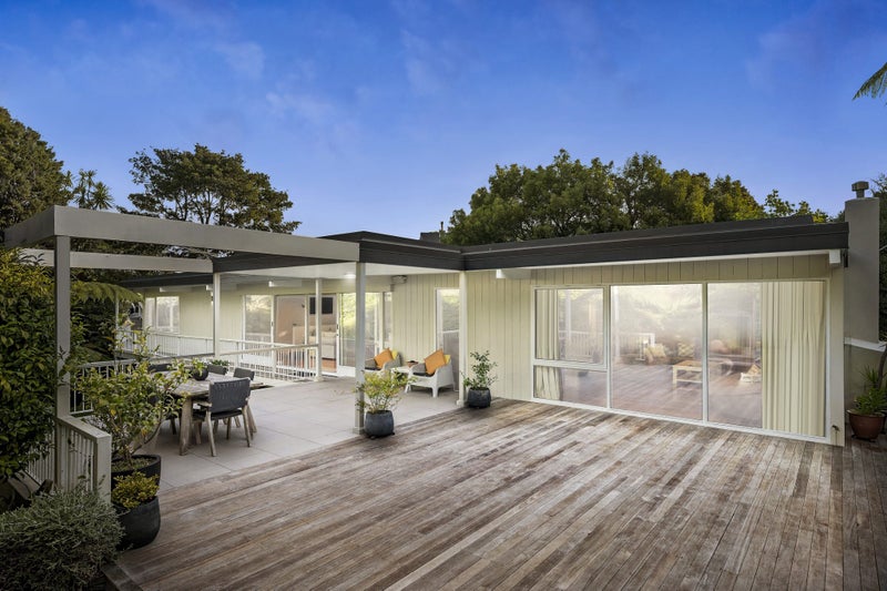 5 Glentui Grove, Khandallah, Wellington - Carousel 25