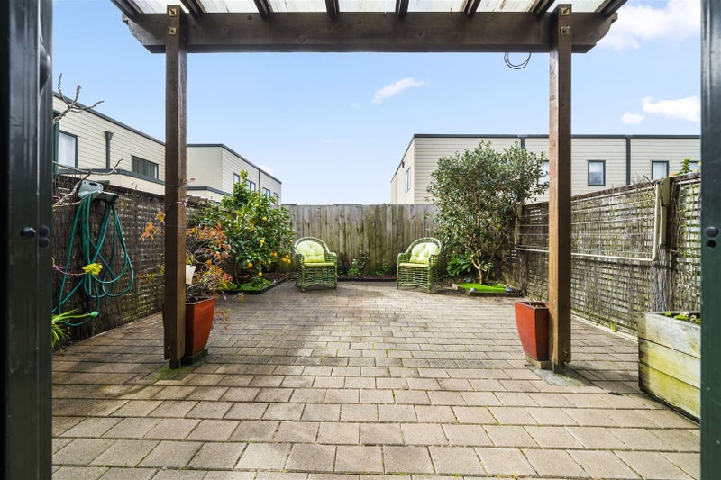 4/15 Harbour View Road, Te Atatu Peninsula, Auckland - Carousel 2