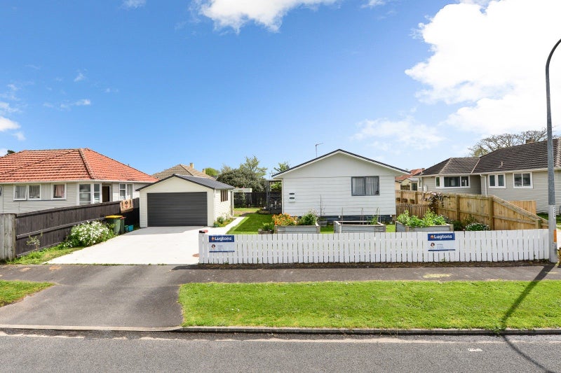 36A Montgomery Crescent, Bader, Hamilton - Carousel 1