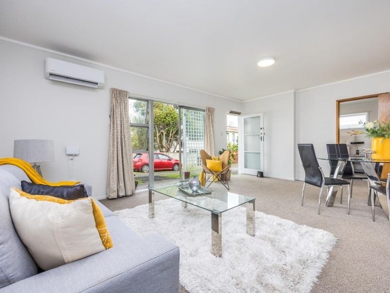 3/10 Matiere Road, Onehunga, Auckland - Carousel 2