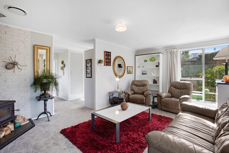 3 Deverell Place, Northcross, Auckland - Carousel 2