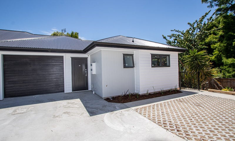 2/21 MacCallum Court, Rototuna, Hamilton - Carousel 1
