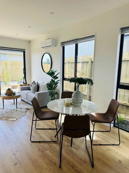 5/135 Taniwha Street, Glen Innes, Auckland - Carousel 2