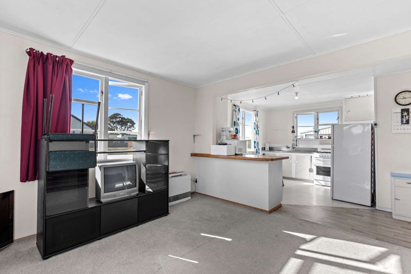 34 Matipo Street, Castlecliff, Whanganui - Carousel 2
