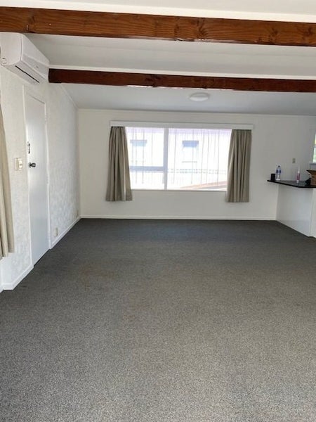 1/32 Kowhai Road, Campbells Bay, Auckland - Carousel 2
