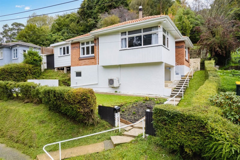 11 Prosser Street, Green Island, Dunedin - Carousel 1