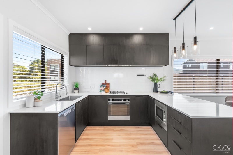 3 Aston Crescent, Wallaceville, Upper Hutt - Carousel 2