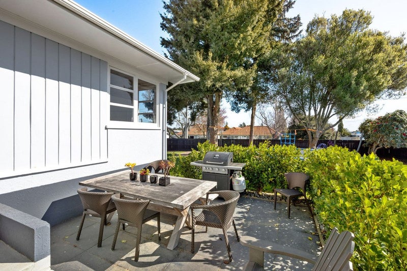 24 Thompson Street, Leamington, Cambridge - Carousel 2