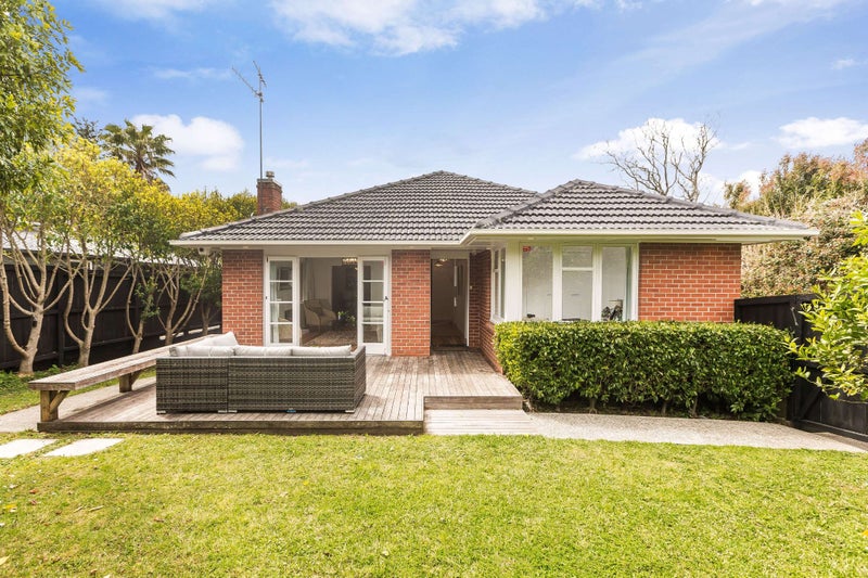 1/22A Haast Street, Remuera, Auckland - Carousel 1