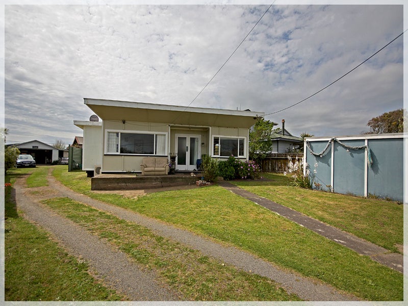 17 Andresen Street, Foxton Beach, Foxton - Carousel 19