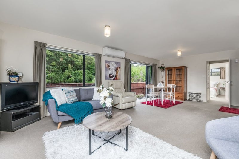 7A Lyndfield Lane, Newlands, Wellington - Carousel 2