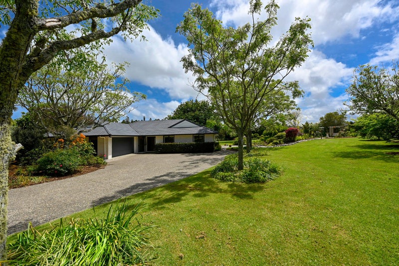230 Taupaki Road, Henderson - Carousel 1