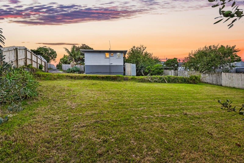 18 Solar Road, Glen Eden, Auckland - Carousel 2