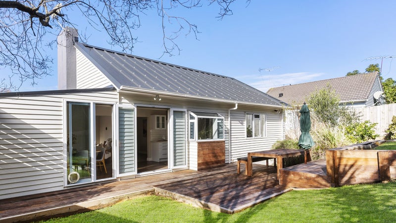 50A Rukutai Street, Orakei, Auckland - Carousel 1