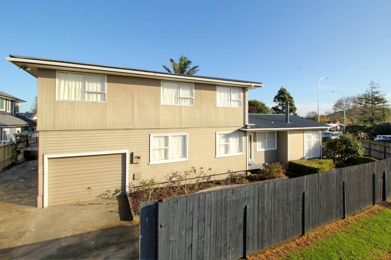 320 Bucklands Beach Road, Bucklands Beach, Auckland - Carousel 2