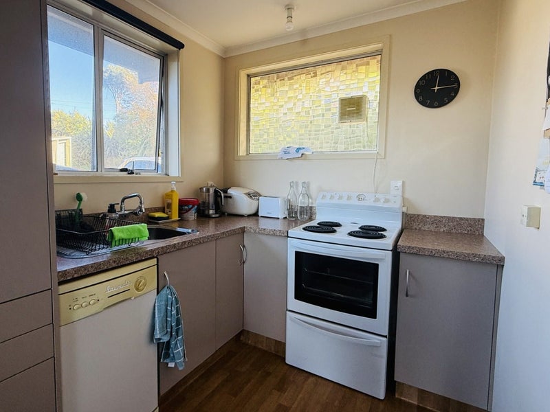 26 Hood Street, Wakari, Dunedin - Carousel 2