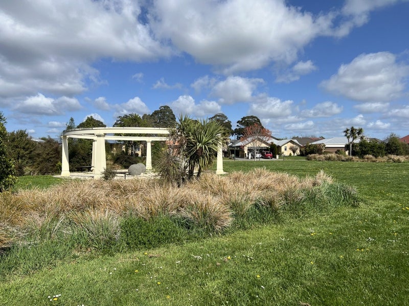 34 Wagner Crescent, Northwood, Christchurch - Carousel 10